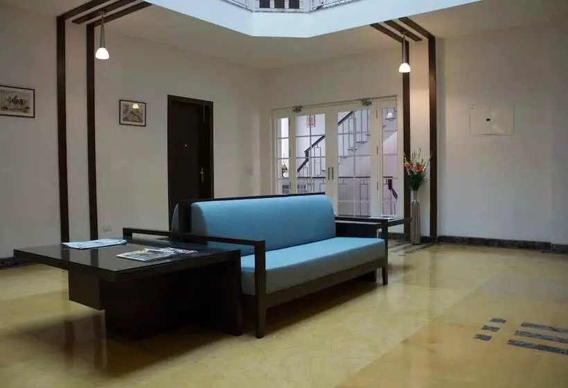 Fotos del hotel Stately Suites Mg Road:  23