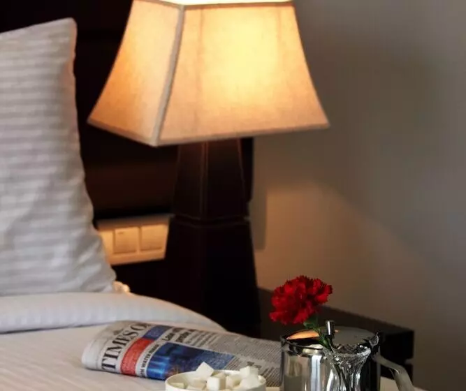 Fotos del hotel Stately Suites Mg Road:  19