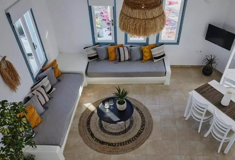 Athiri Santorini Family Friendly