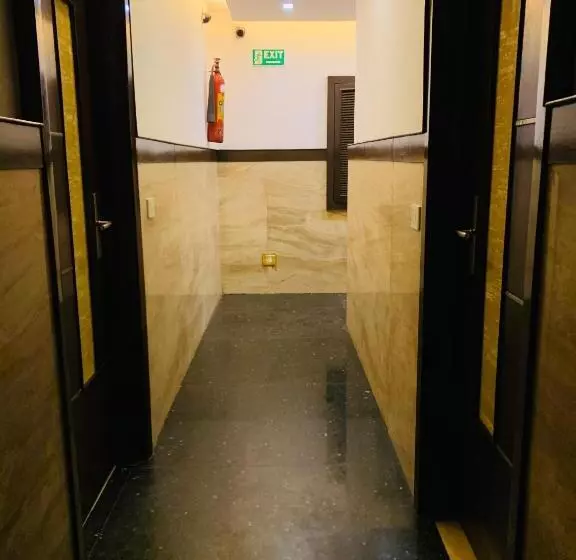 Fotos del hotel Metropolis Tourist Home:  2