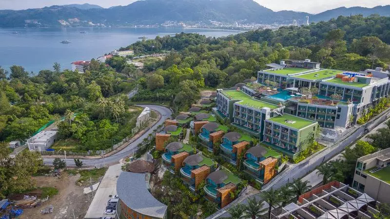 Fotos del hotel Crest Resort & Pool Villas:  13