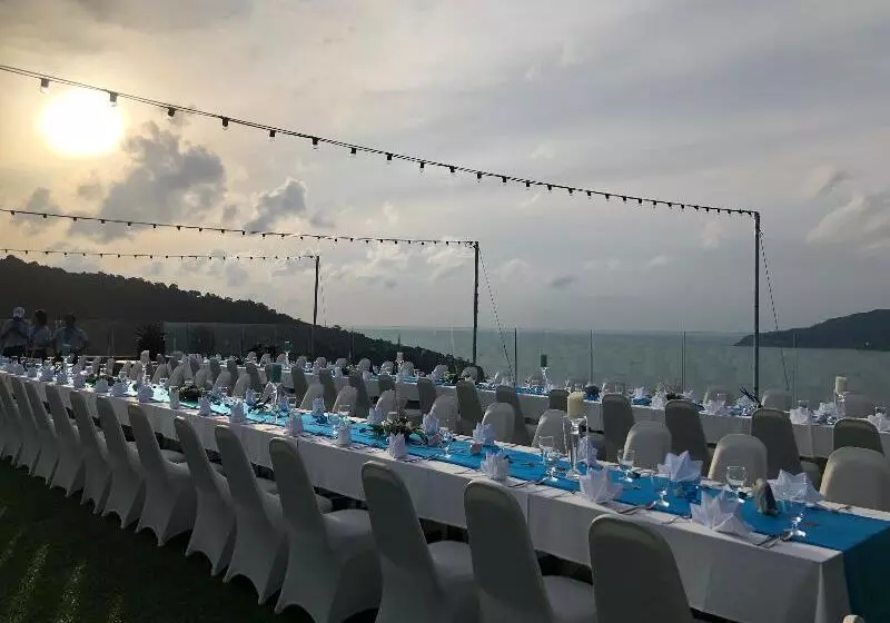 Fotos del hotel Crest Resort & Pool Villas:  14