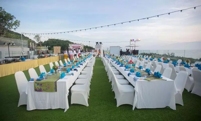 Fotos del hotel Crest Resort & Pool Villas:  9