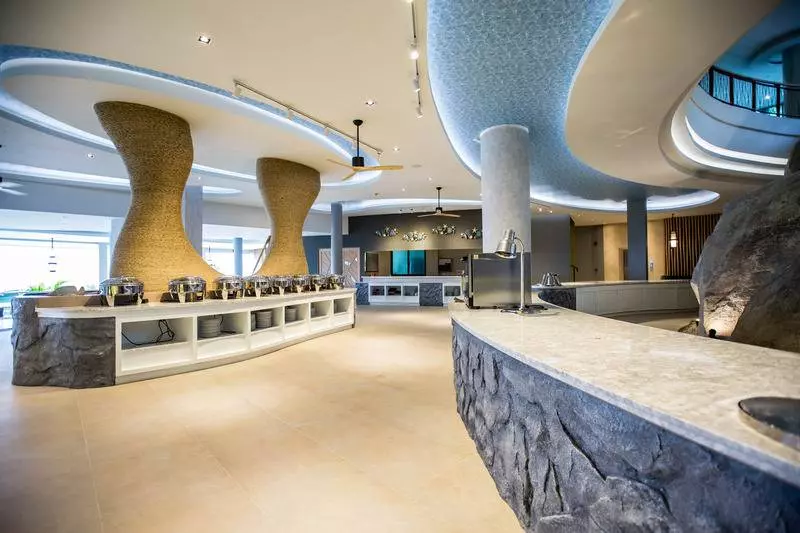 Fotos del hotel Crest Resort & Pool Villas:  2