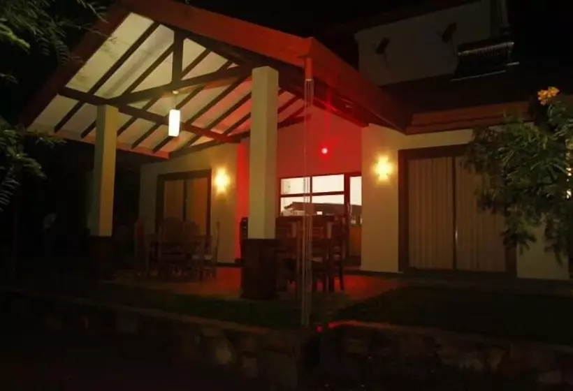 Fotos del hotel The Forest:  2