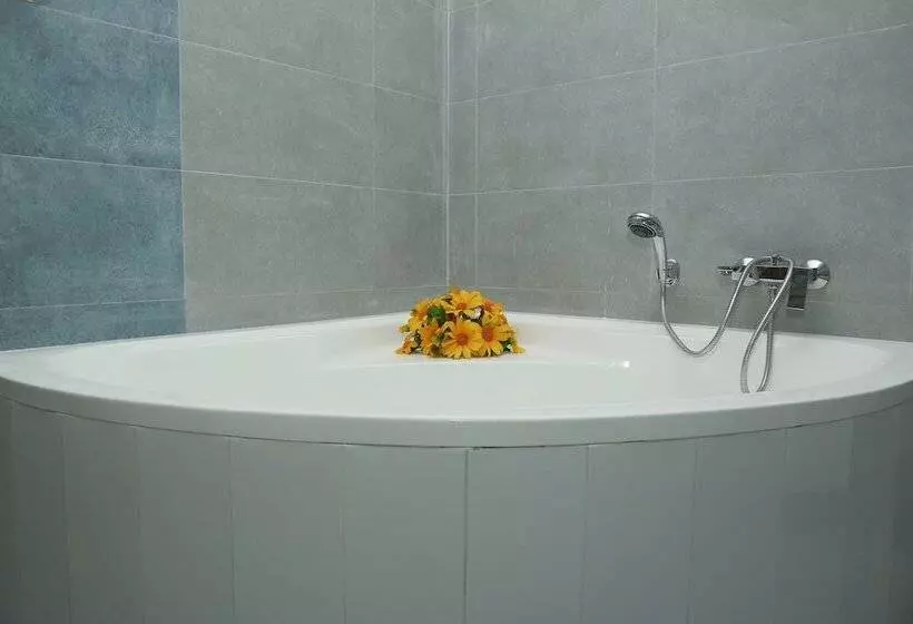 Fotos del hotel The Forest:  12