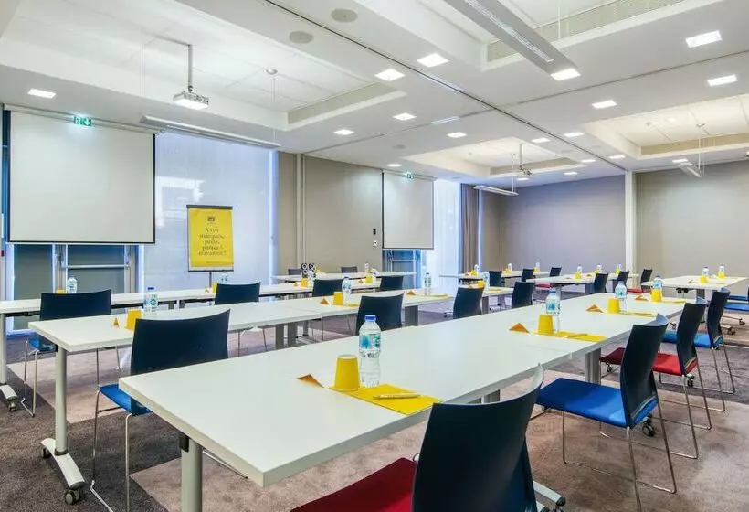 Fotos del hotel Golden Tulip Marseille Euromed:  19