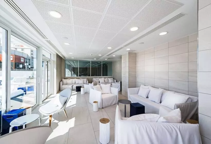 Golden Tulip Marseille Euromed