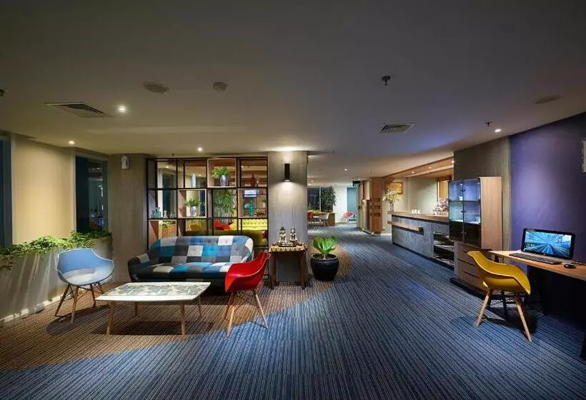 Fotos del hotel Deka  Surabaya Hr Muhammad  Rebranding From Ibis Budget Surabaya Hr Muhammad:  8