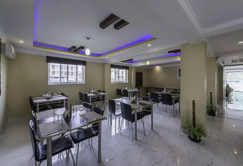 Fotos del hotel Treebo Trend Daffodil Suites:  4