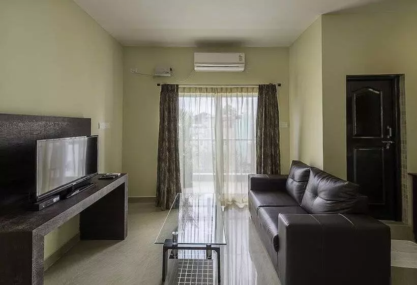 Fotos del hotel Treebo Trend Daffodil Suites:  17