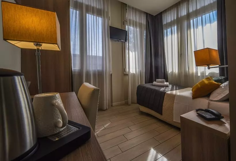 Fotos del hotel Zara Milano:  16