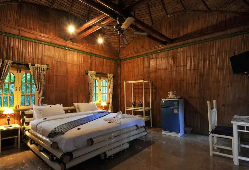 Reewa Waree Resort