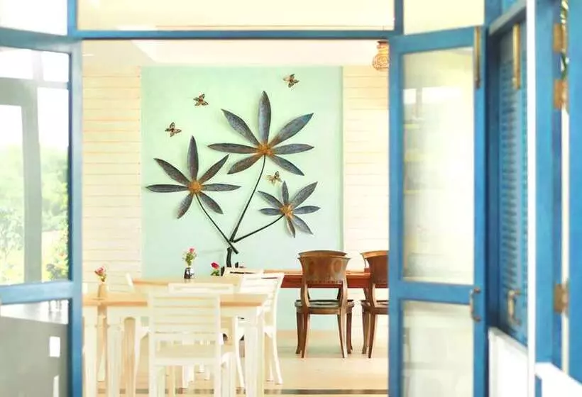 Fotos del hotel Santosha Health & Lifestyle Resort:  1