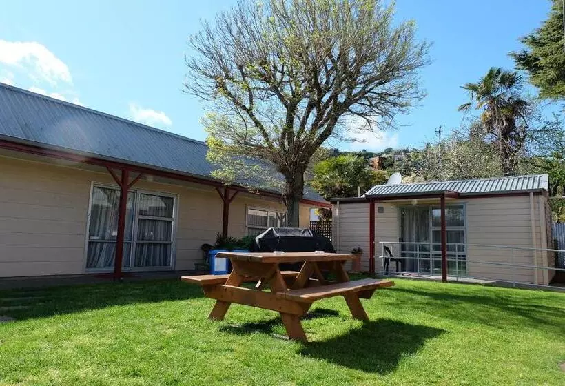 Fotos del hotel Castles Motel:  4