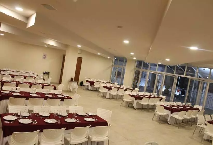 Fotos del hotel Casa De Oración San José:  2