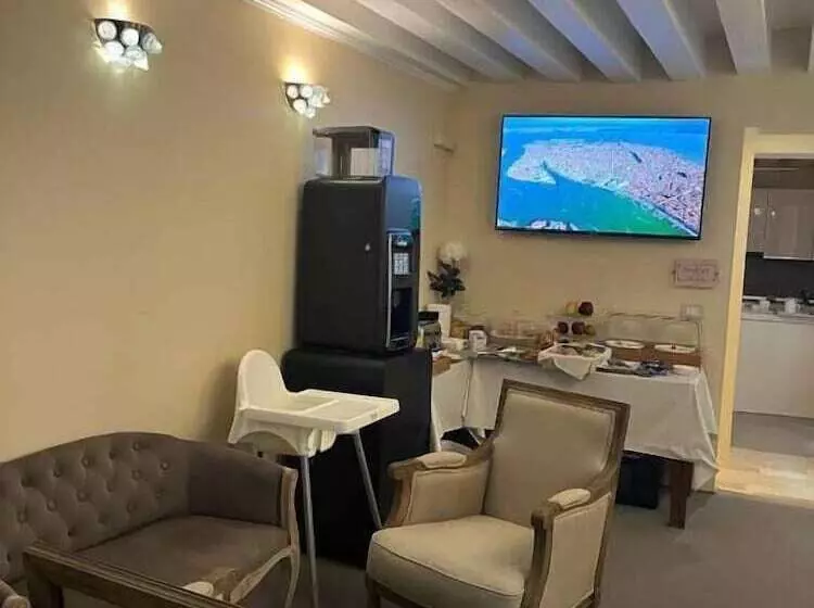 Fotos del hotel Corte 1321:  15