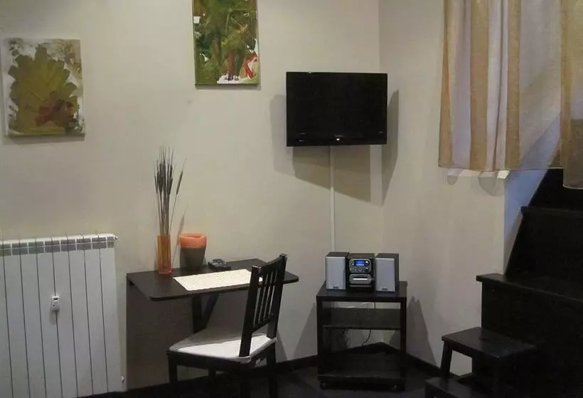 Fotos del hotel Kiara Guesthouse:  2