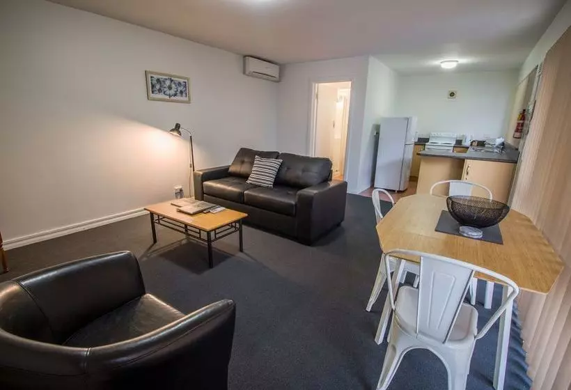 Fotos del hotel 96 On Arthur Apartments:  2