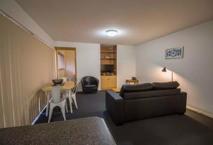 Fotos del hotel 96 On Arthur Apartments:  17