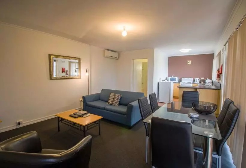 Fotos del hotel 96 On Arthur Apartments:  13