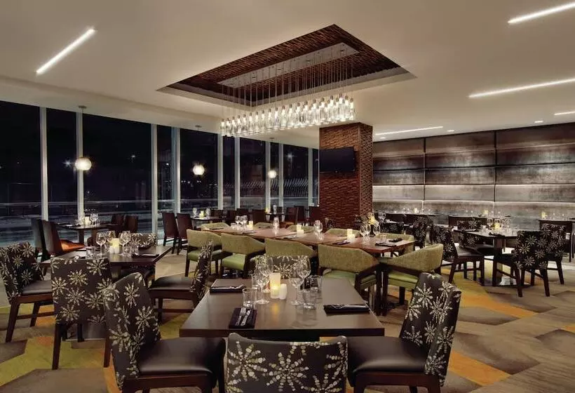 Fotos del hotel Hilton Garden Inn Calgary Downtown:  5