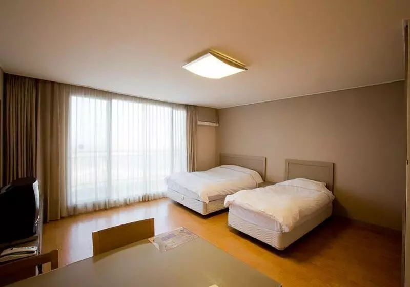 Fotos del hotel Ipark Condominium:  2