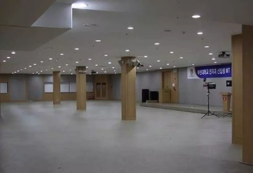 Fotos del hotel Ipark Condominium:  4