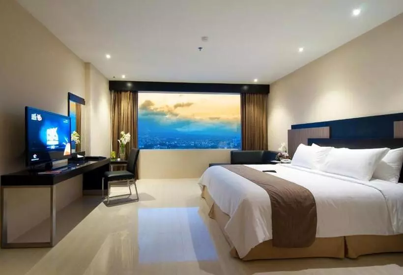 Fotos del hotel Aria Gajayana:  11