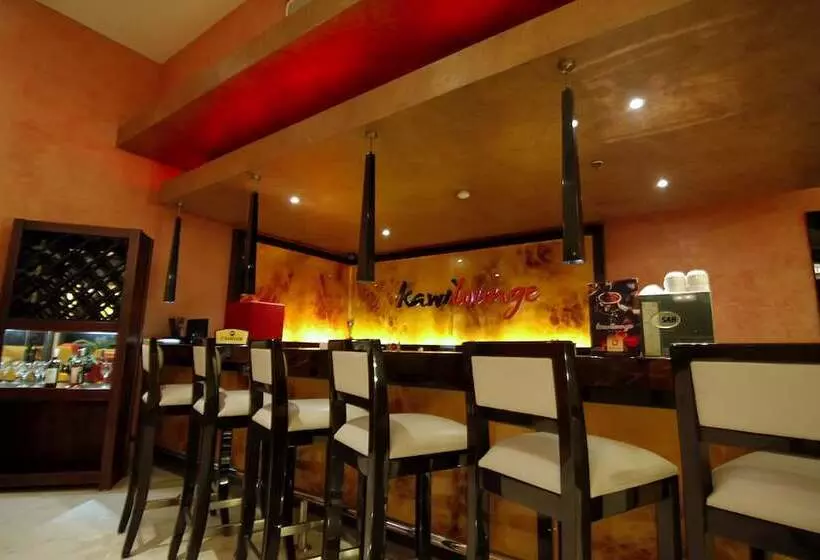 Fotos del hotel Aria Gajayana:  7