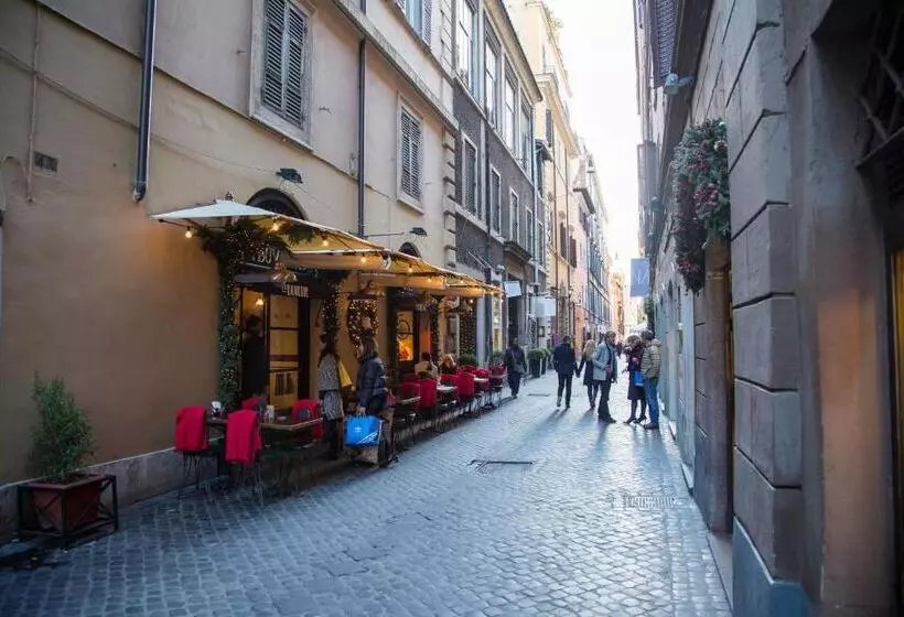 Fotos del hotel The Spanish Suite Piazza Di Spagna:  2