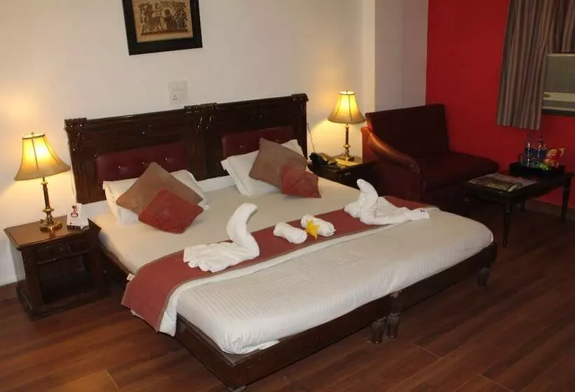 Fotos del hotel Vijay Villa:  8