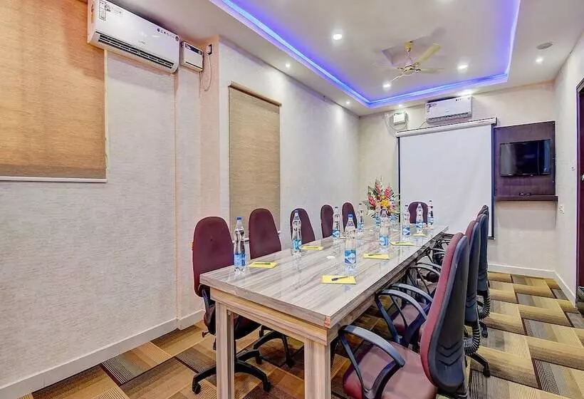 Fotos del hotel Fab Rms Comforts Yeshwantpur:  15