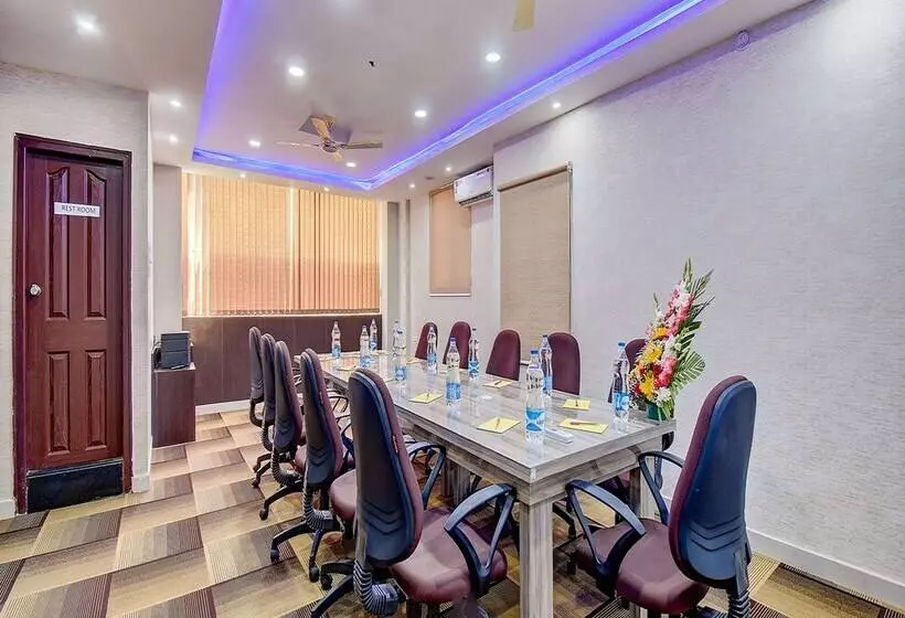 Fotos del hotel Fab Rms Comforts Yeshwantpur:  11