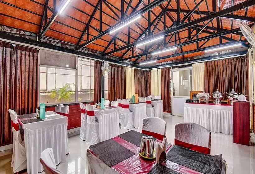 Fotos del hotel Fab Rms Comforts Yeshwantpur:  25