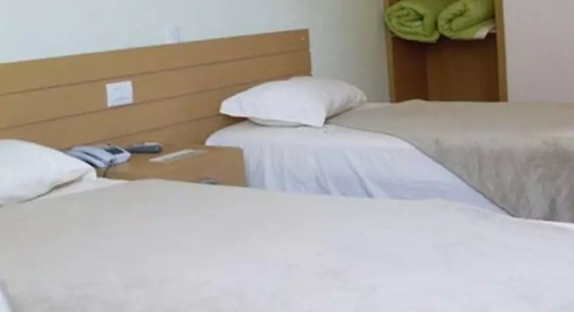 Fotos del hotel Family:  9