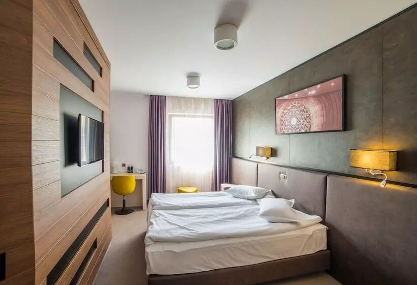 Fotos del hotel Lux Divina:  9