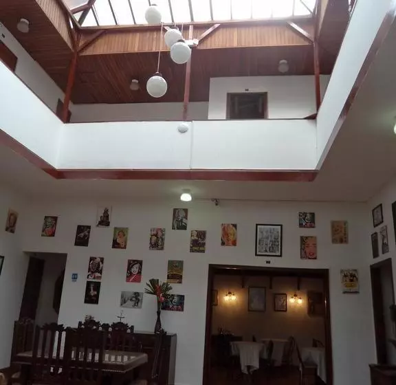 Fotos del hotel Tamarú:  7