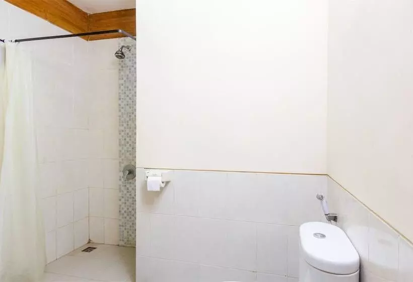 Fotos del hotel Reddoorz @ Danau Tamblingan Sanur:  5