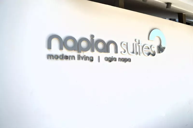 Fotos del hotel Napian Suites:  7