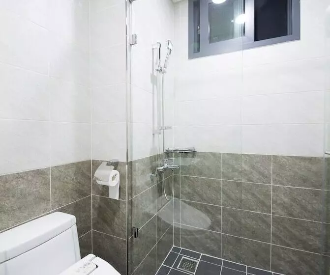 Fotos del hotel J Raum:  6