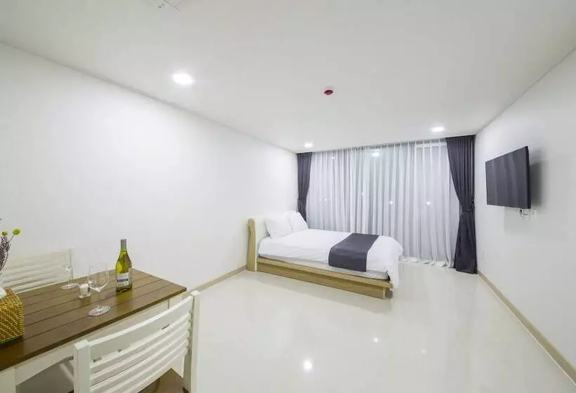Fotos del hotel J Raum:  14