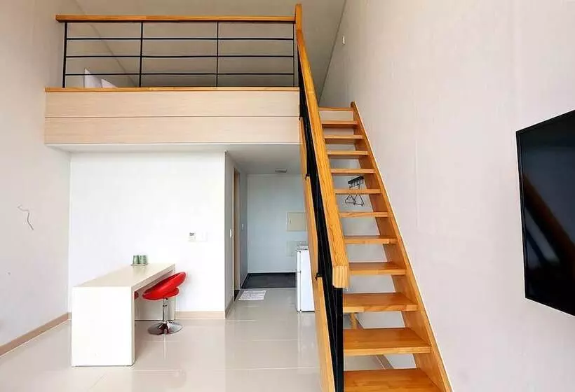 Fotos del hotel J Raum:  24