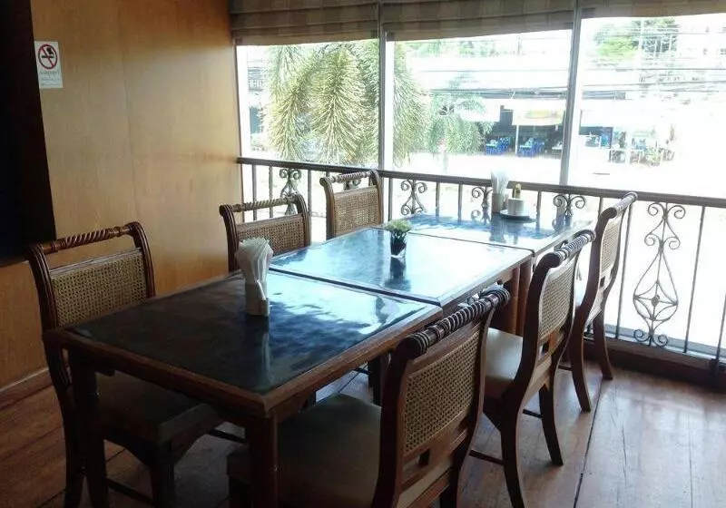 Fotos del hotel New Travel Lodge:  5