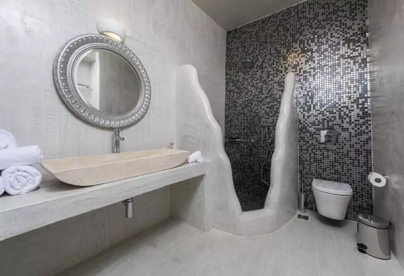 Fotos del hotel Ambition Suites:  4