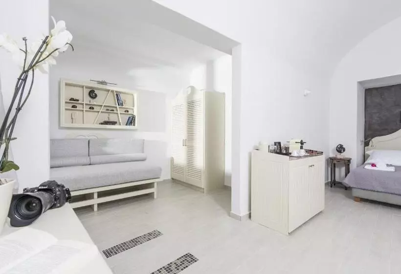 Fotos del hotel Ambition Suites:  7