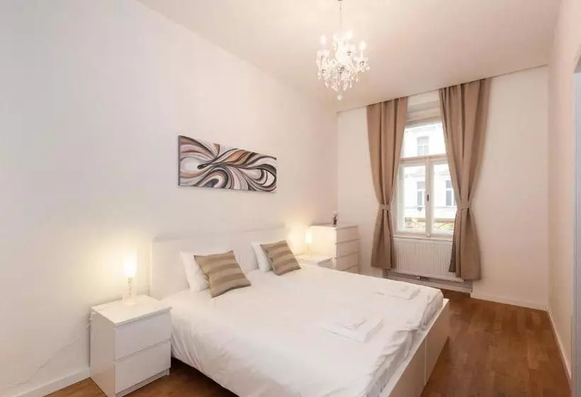 Fotos del hotel Designer Prague City Apartments:  8