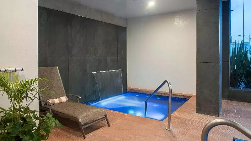 Fotos del hotel Holiday Inn Express & Suites Chihuahua Juventud:  12