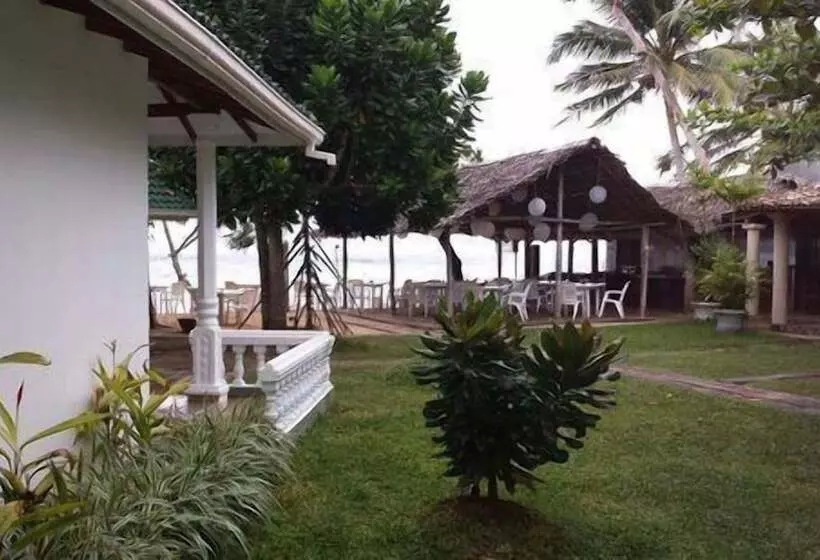 Fotos del hotel Mirissa Bay Resorts:  3