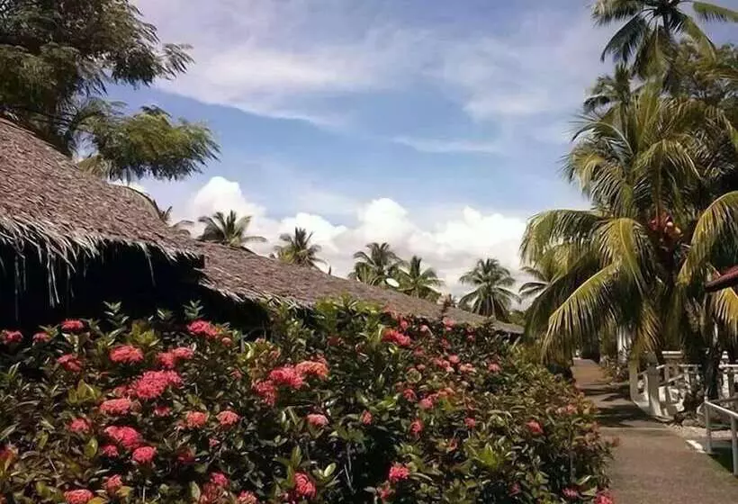 Fotos del hotel Whispering Palms Bungalow Resort:  9